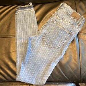 Express High Rise Legging frayed ankle Jeans